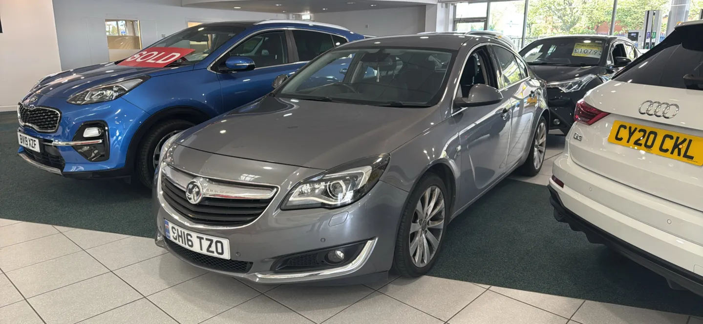 VAUXHALL INSIGNIA